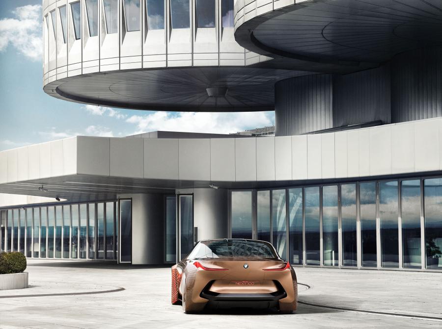  BMW Vision Next 100 2016 года  (фото 153 из 157)